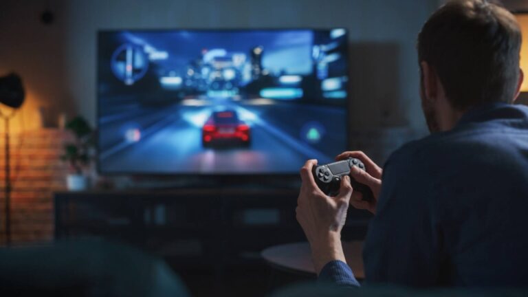 Effortless Methods to Play PC Games on Your TV